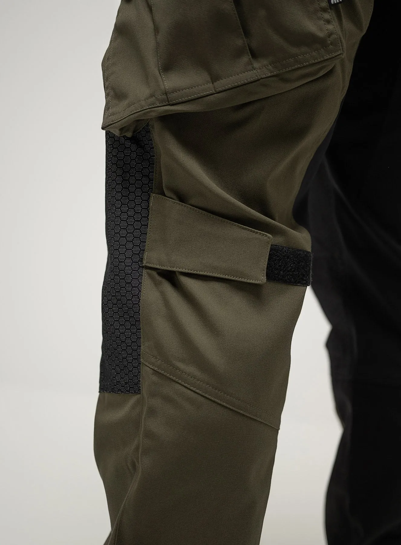 CHARGE TROUSERS