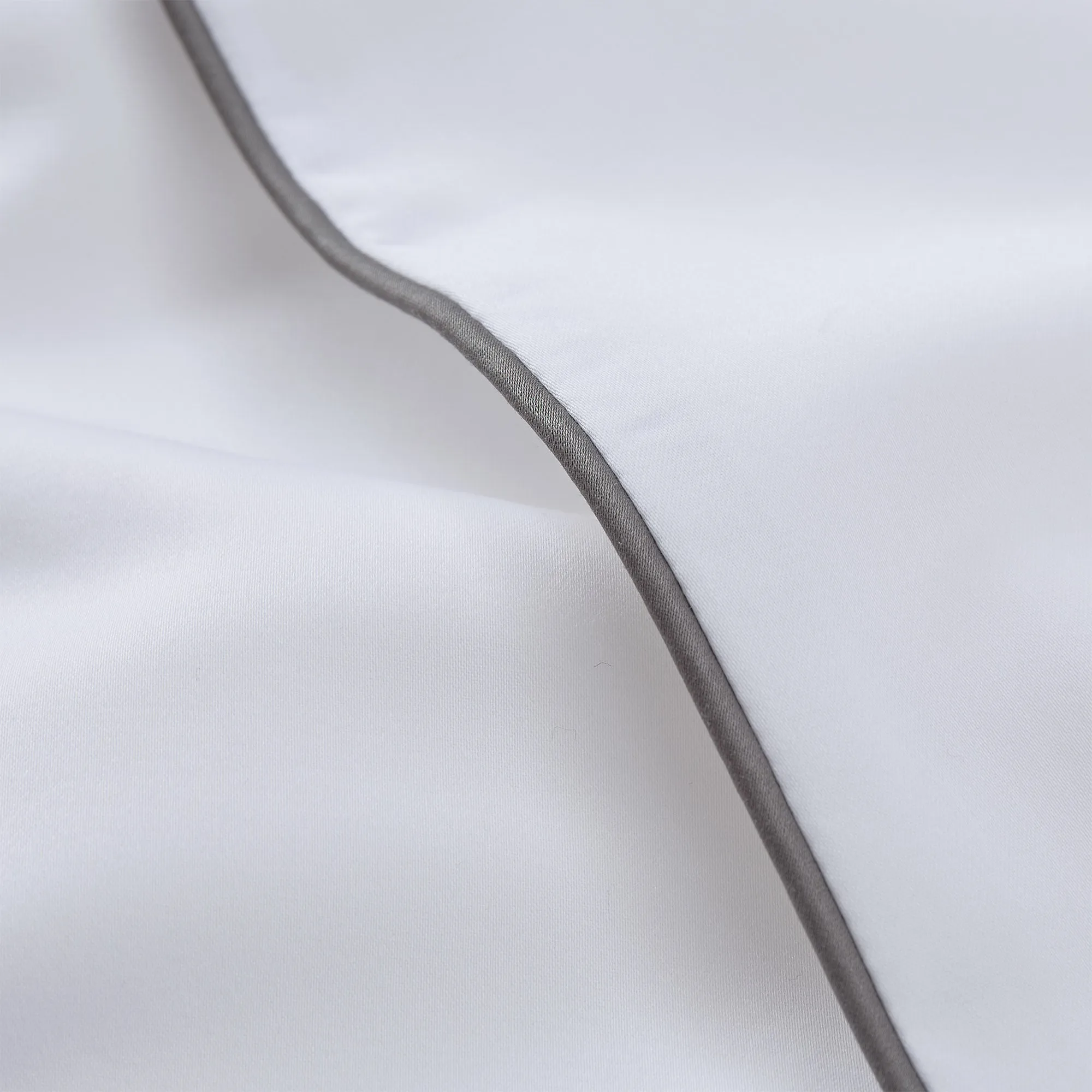 Lanton Pillowcase [White/Grey]