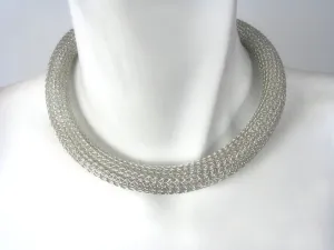 Mesh Knit Tube Necklace