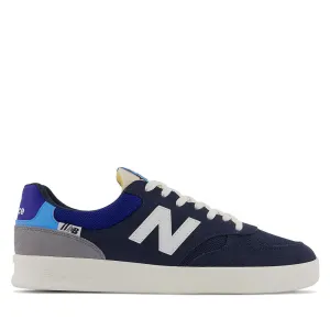 Scarpe Uomo NEW BALANCE Sneakers 300 Court in Mesh e Tessuto Sintetico colore Navy White e Red