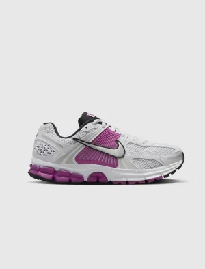 WOMEN'S NIKE ZOOM VOMERO 5 "HOT FUCHSIA"